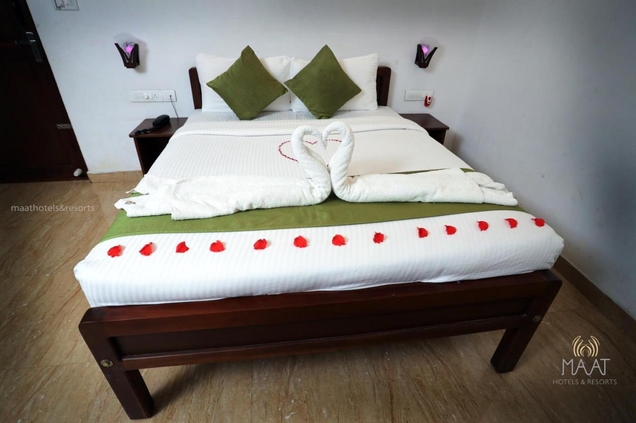 Spice Jungle Resort Munnar Exterior foto