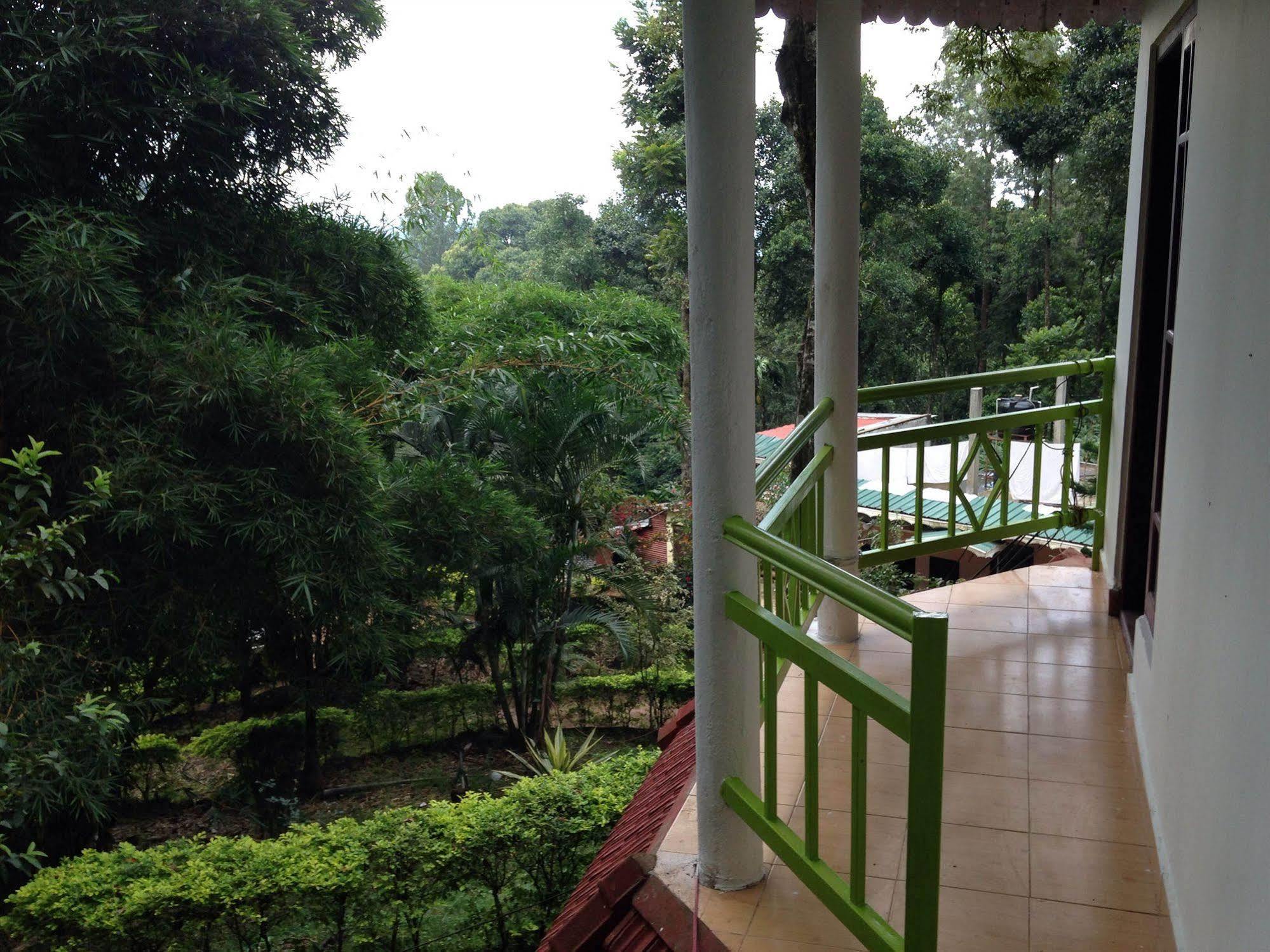 Spice Jungle Resort Munnar Exterior foto